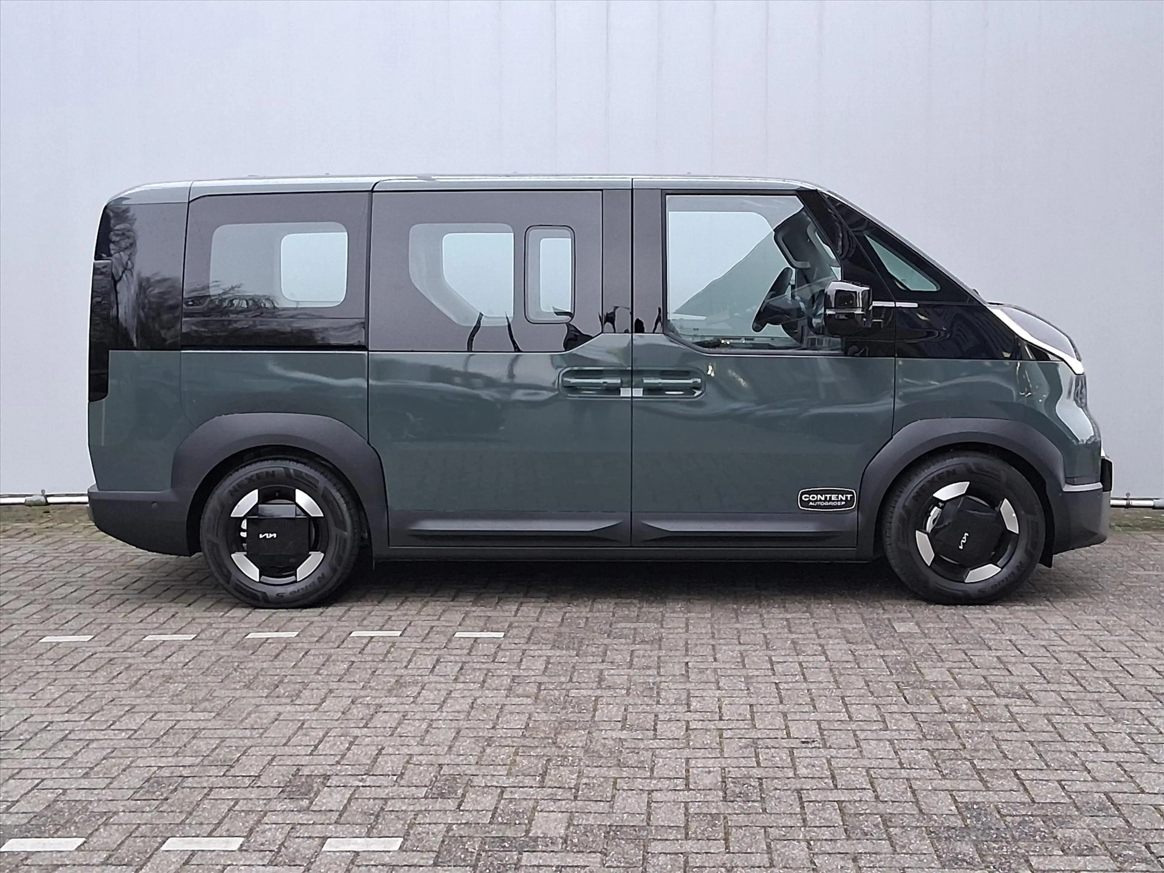 Kia PV5 Passenger 71,2 kWh 163pk Elite Executive — photo 6
