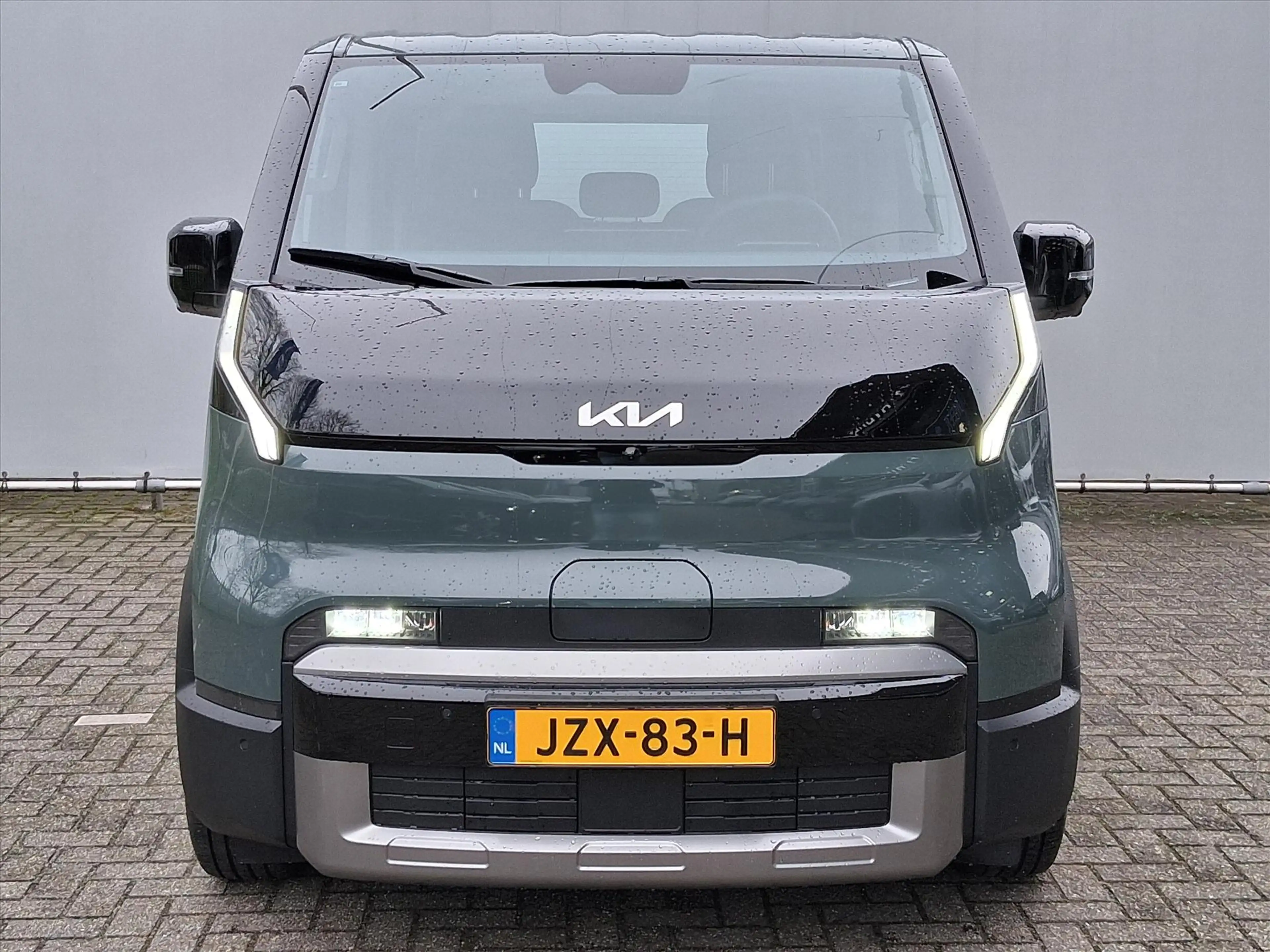 Kia PV5 Passenger 71,2 kWh 163pk Elite Executive — photo 8