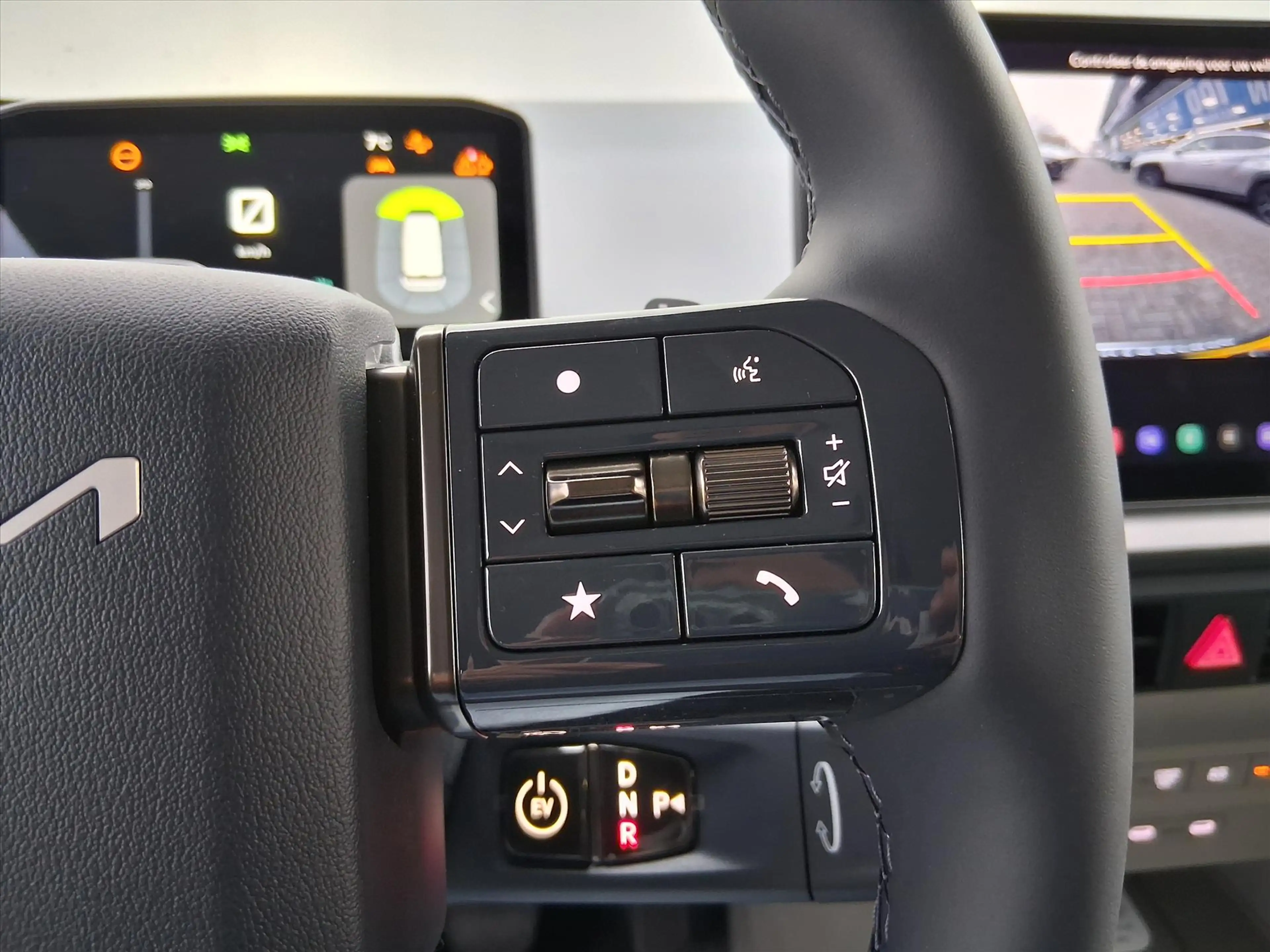 Kia PV5 Passenger 71,2 kWh 163pk Elite Executive — photo 13