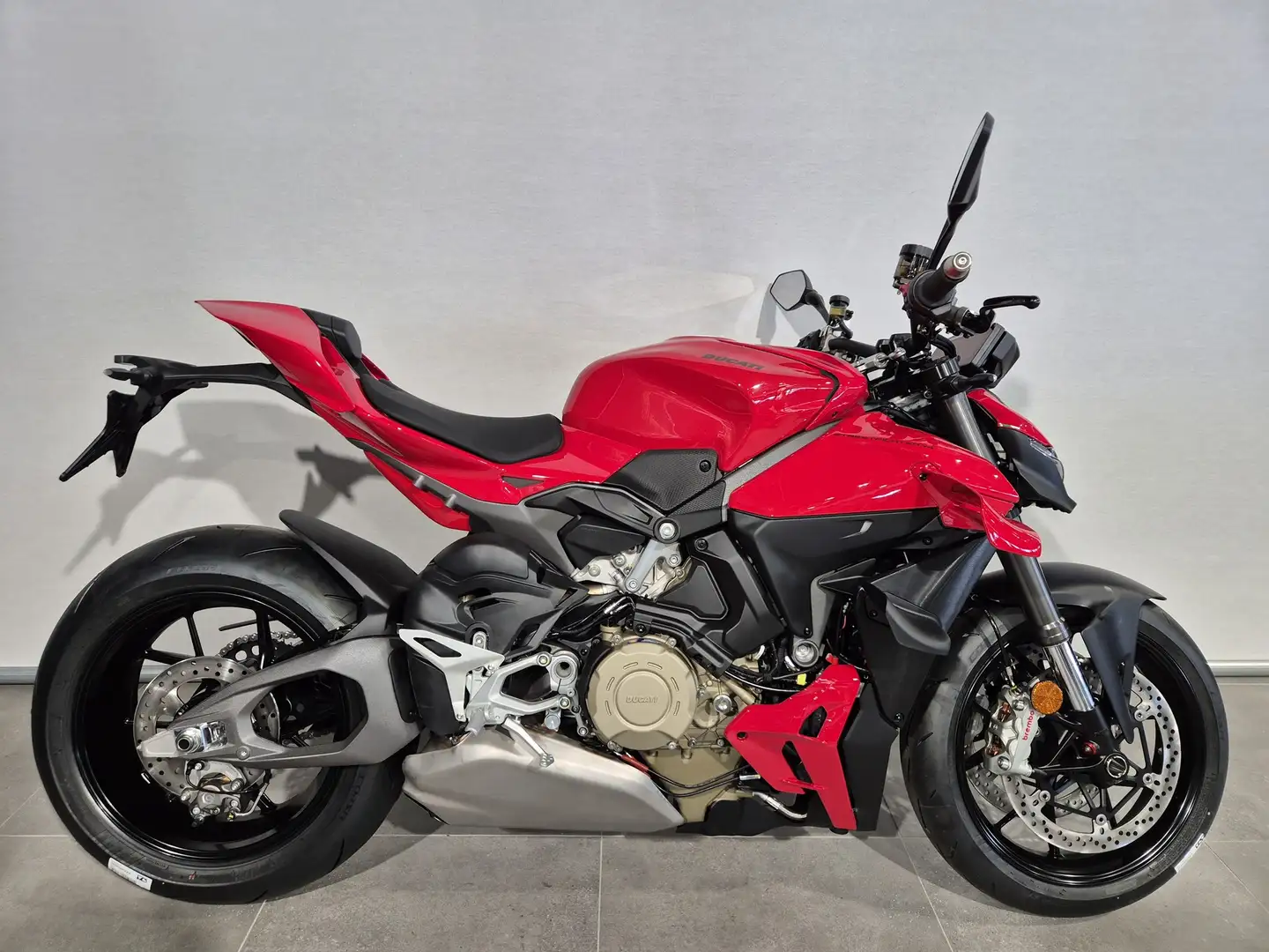 Ducati Streetfighter V4 Rouge - 1