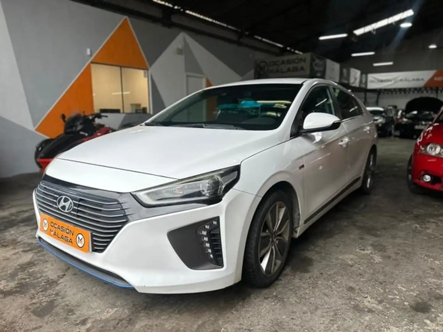 Hyundai IONIQ Híbrido 1.6 GDI 104 kW (141 CV) 6DCT Klass Nav Blanc - 1