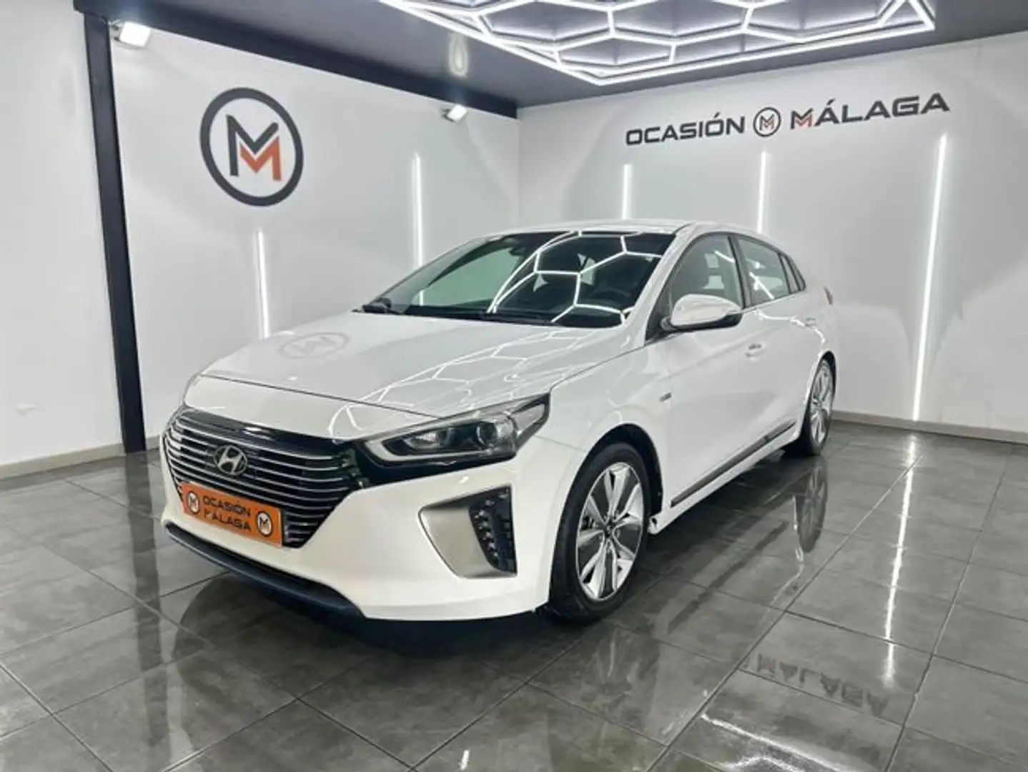 Hyundai IONIQ Híbrido 1.6 GDI 104 kW (141 CV) 6DCT Klass Nav Weiß - 1