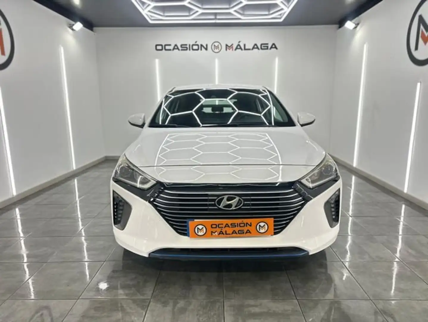 Hyundai IONIQ Híbrido 1.6 GDI 104 kW (141 CV) 6DCT Klass Nav Weiß - 2