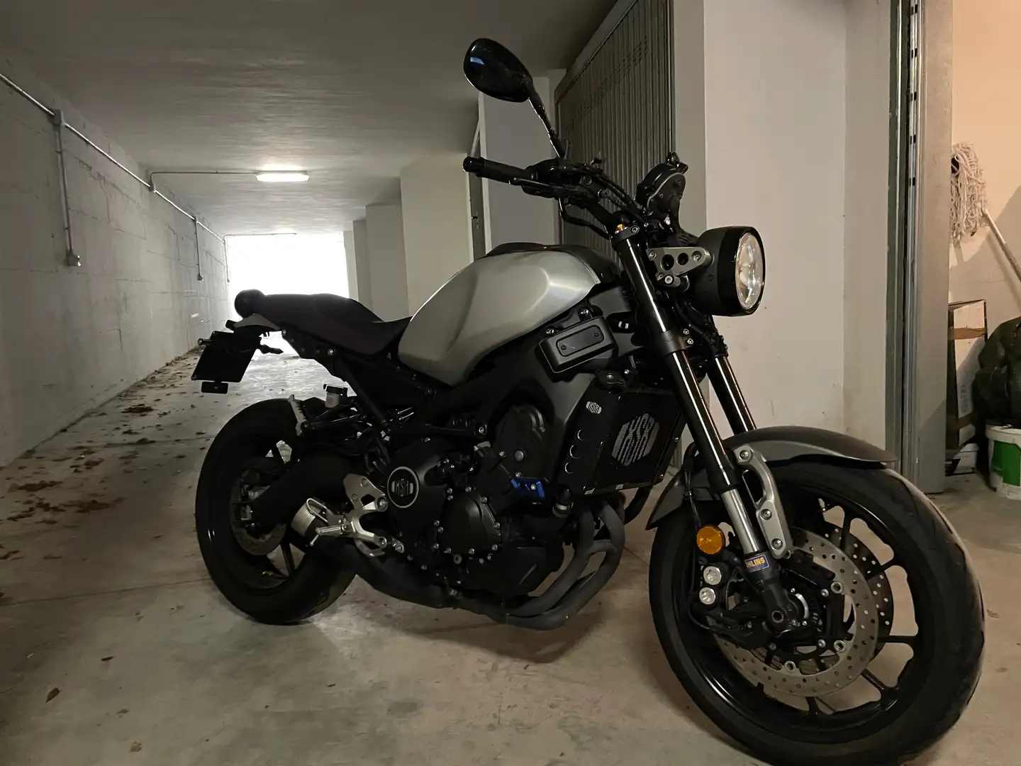 Yamaha XSR 900 Grigio - 1