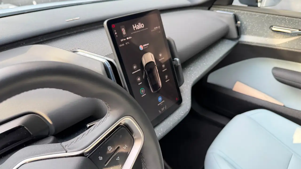 Volvo EX30 Ultra AWD Performance Pure Electric, миниатюра 9