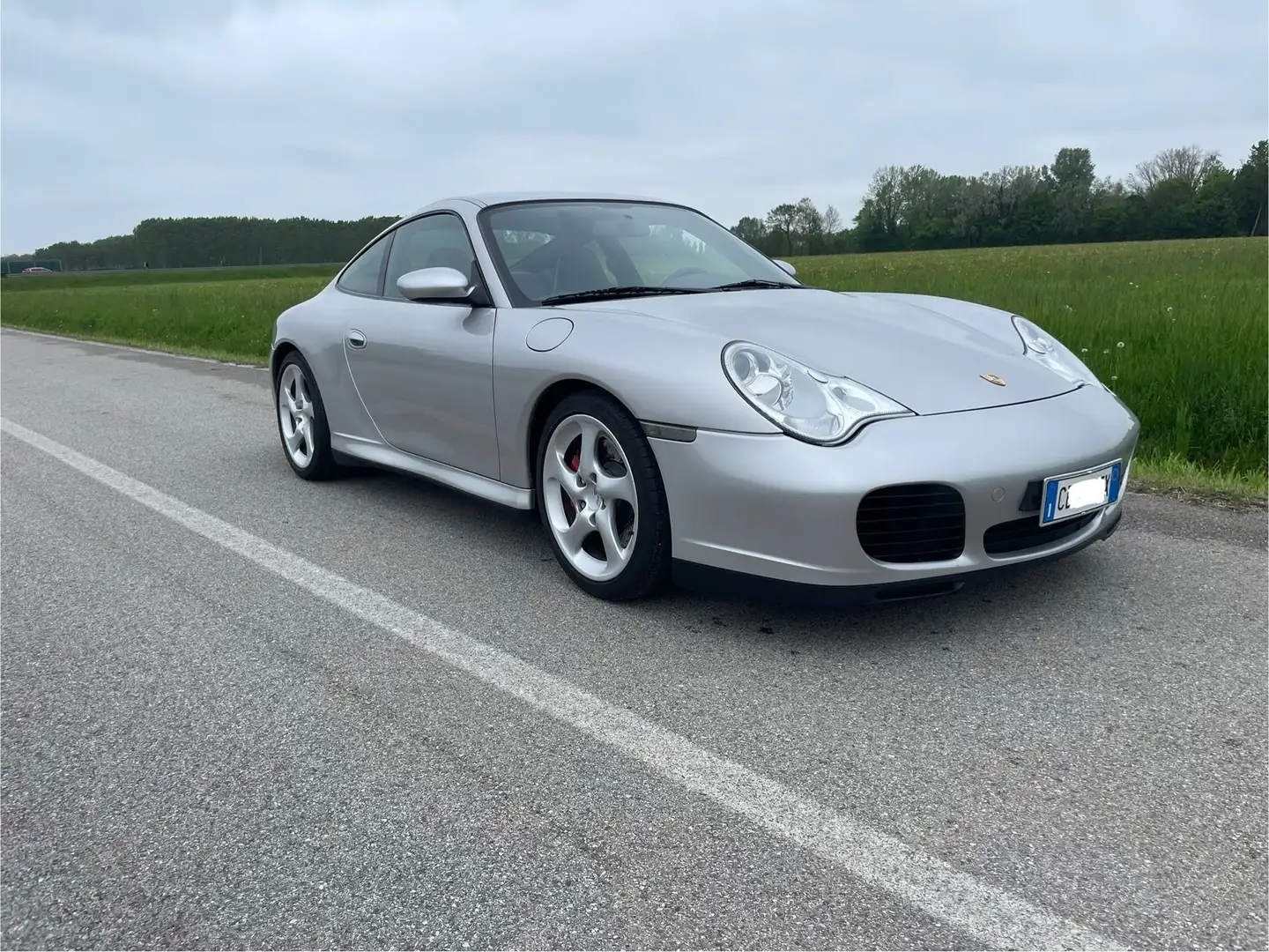 Porsche 996 911 Carrera 4S - 1