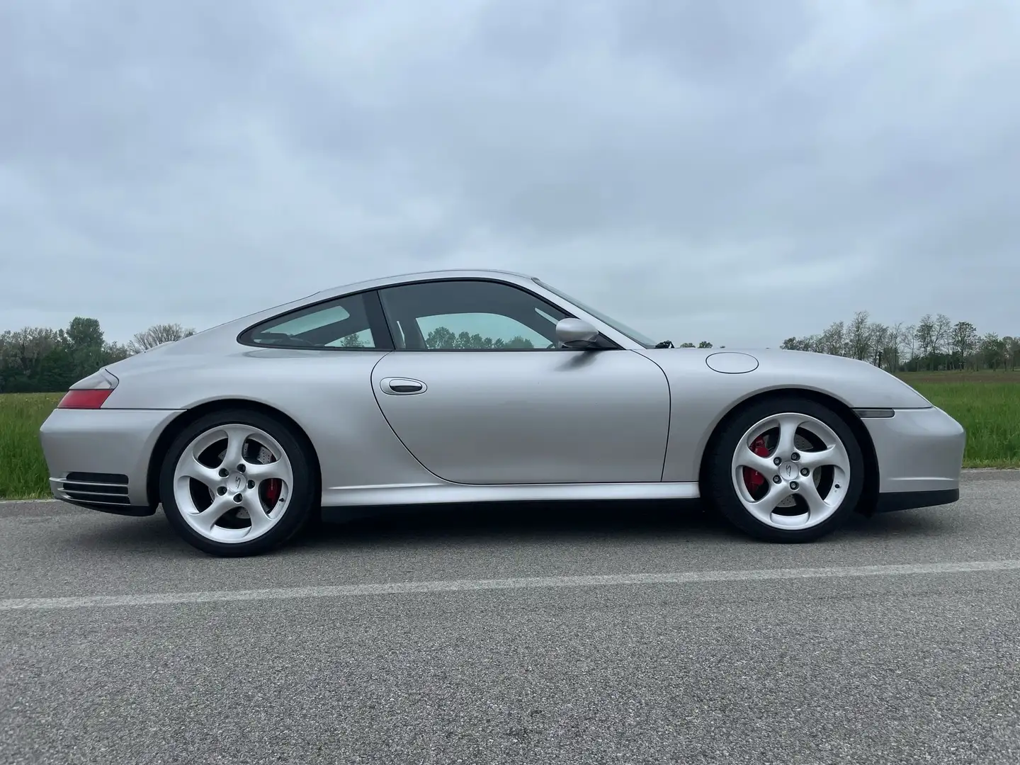 Porsche 996 911 Carrera 4S - 2