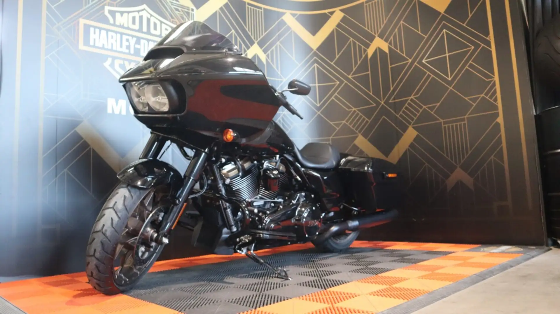 Harley-Davidson Road Glide Chopper Negro - 1