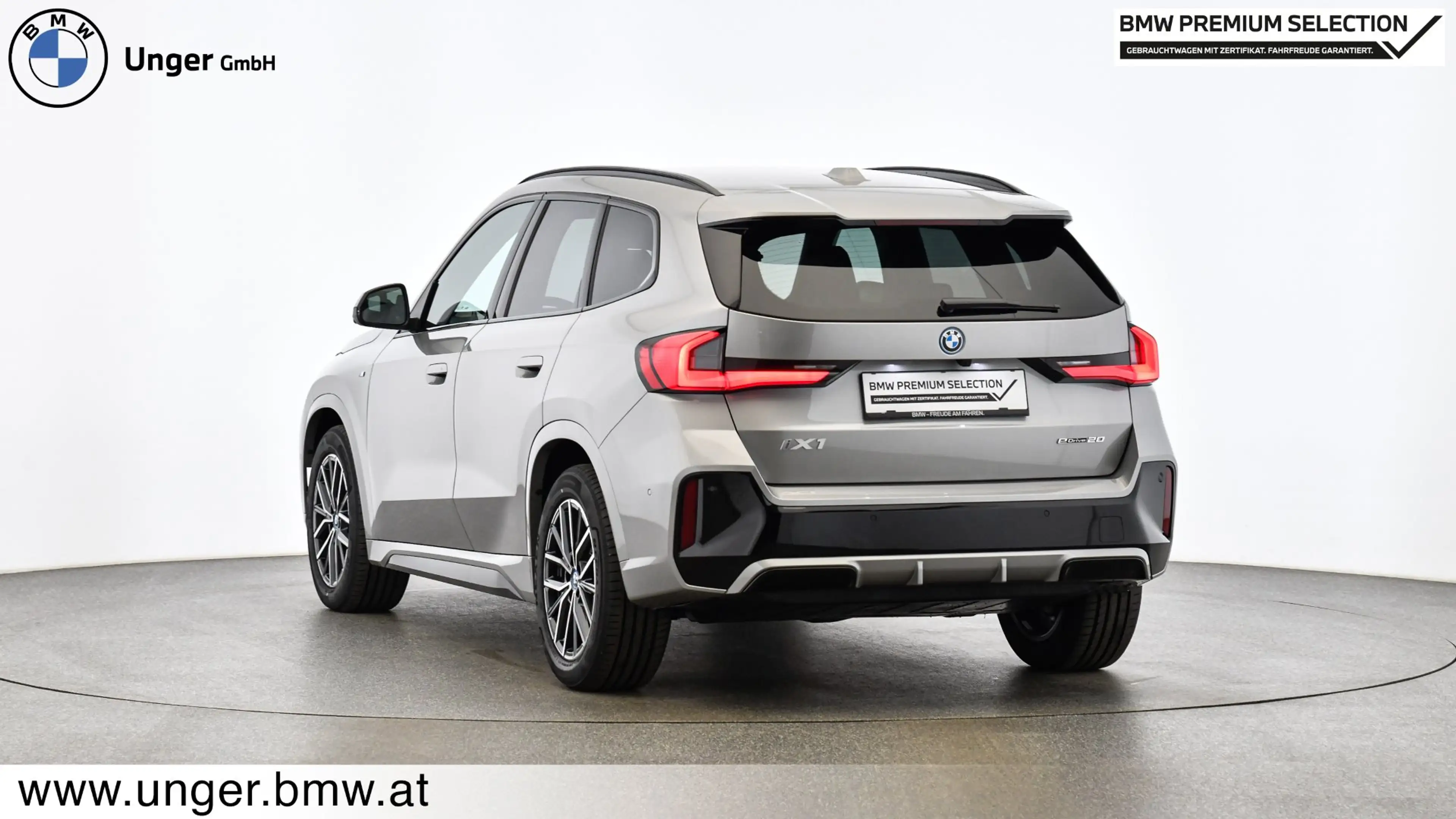 BMW iX1 eDrive20 — photo 4