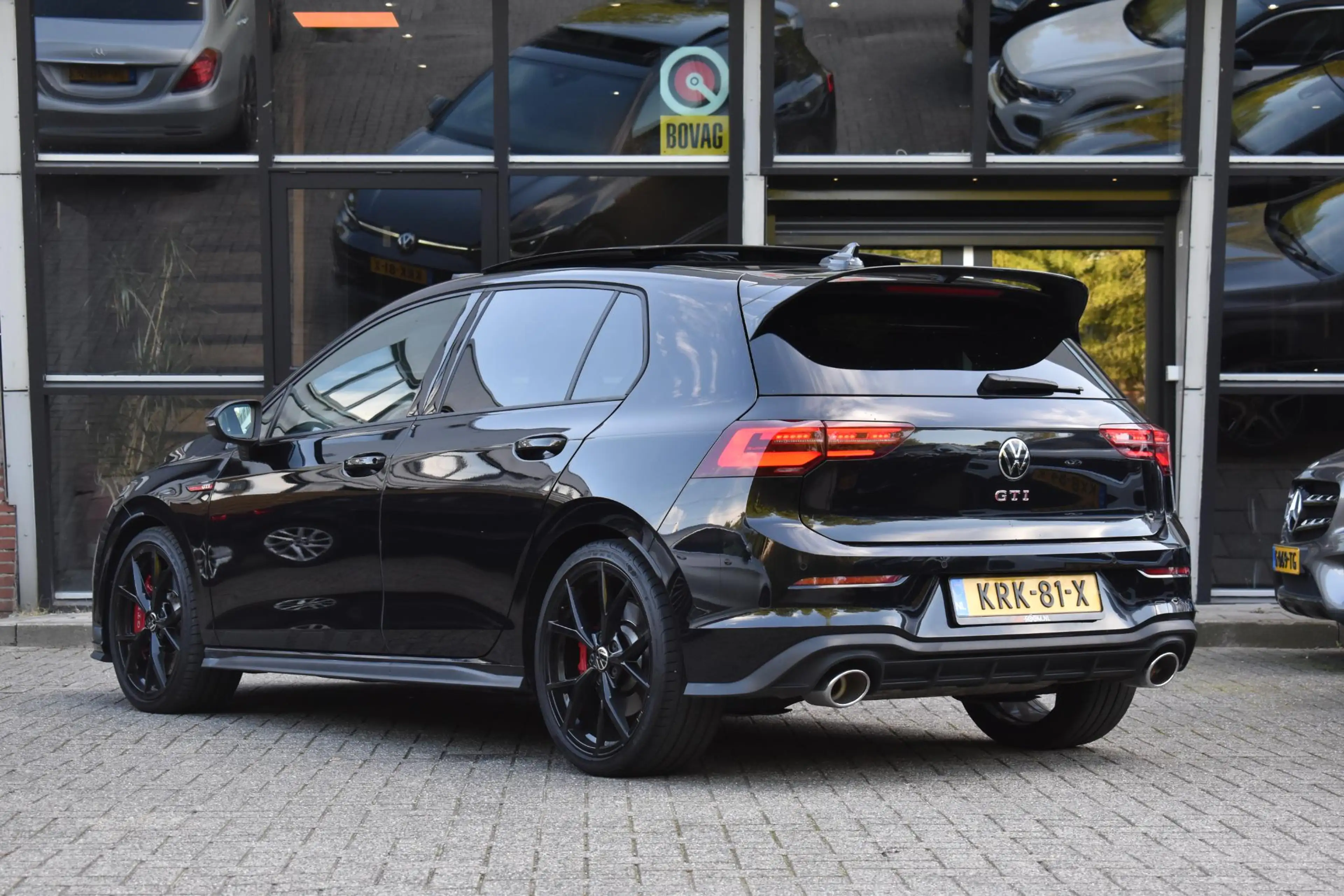 Volkswagen Golf GTI 2.0 TSI Pano HUD HK Camera Lane ACC — photo 7