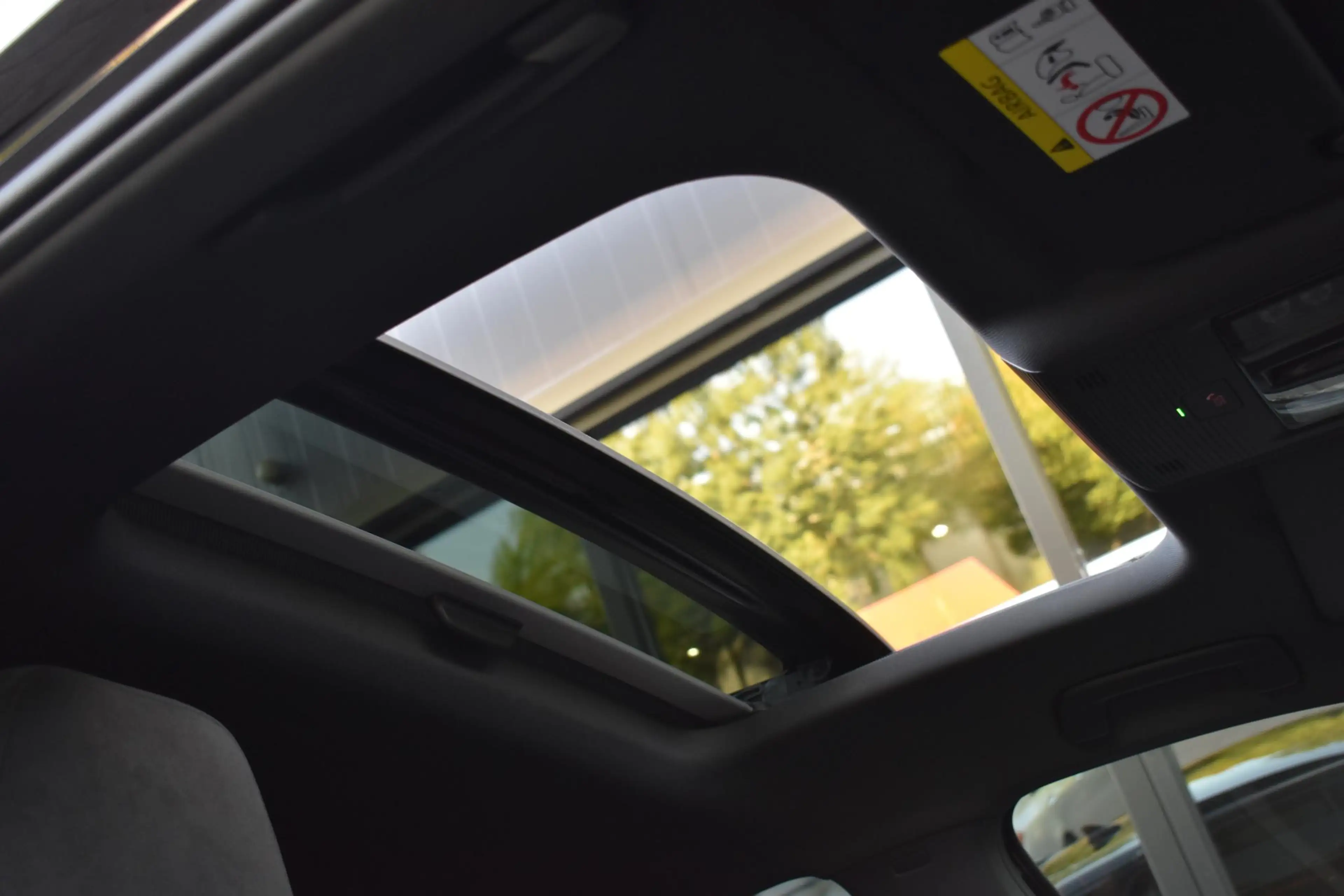 Volkswagen Golf GTI 2.0 TSI Pano HUD HK Camera Lane ACC — photo 15