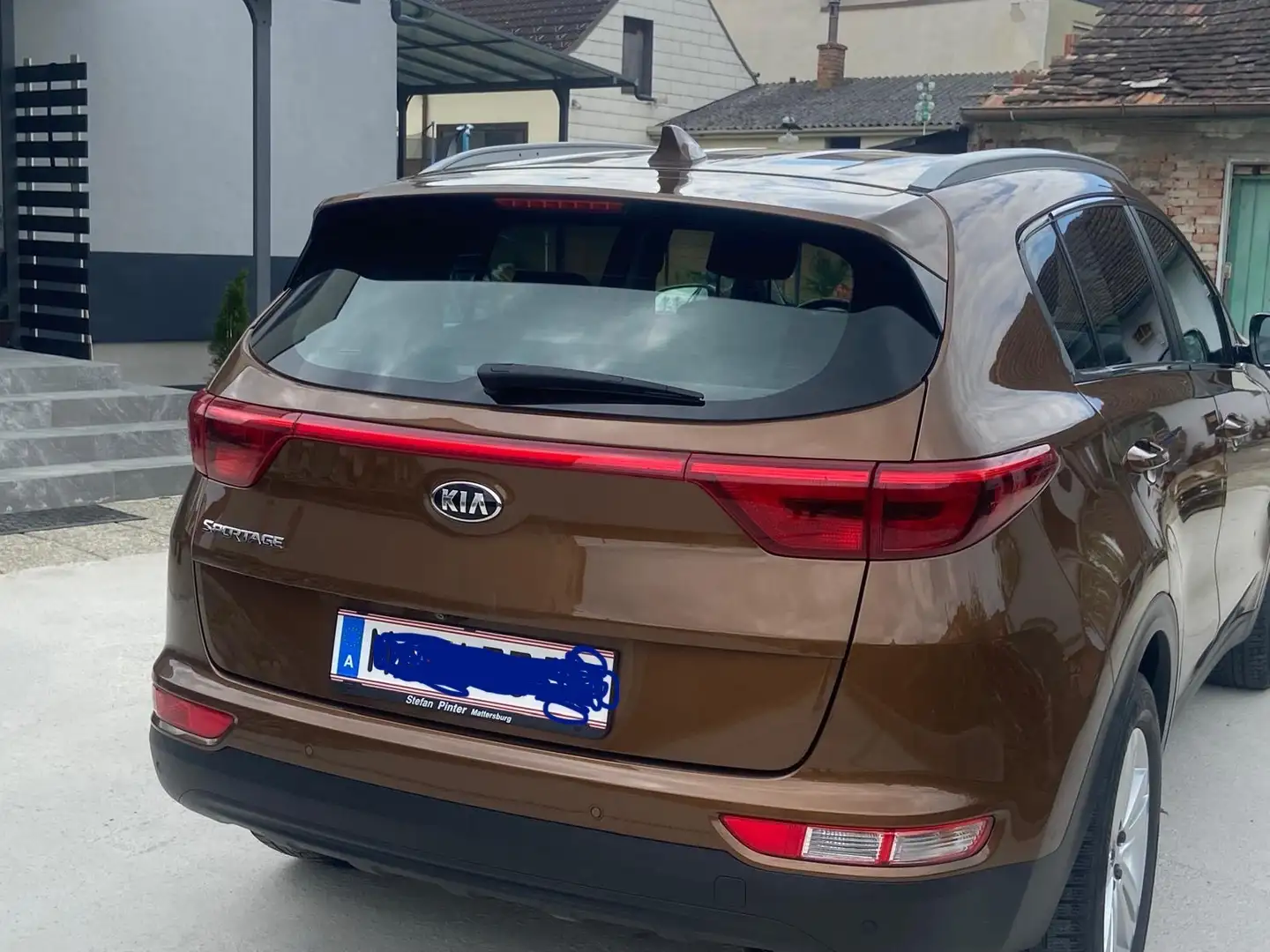 Kia Sportage Gold 1,7 CRDi 2WD SUV / Geländewagen - 2