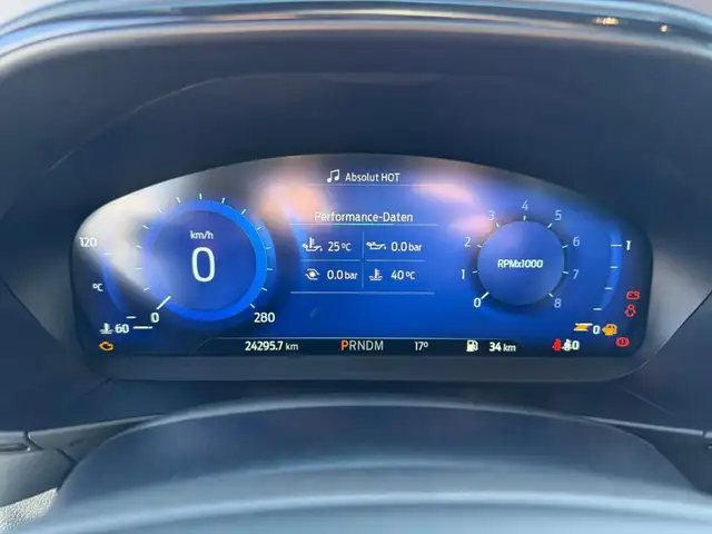 Ford Focus view 12