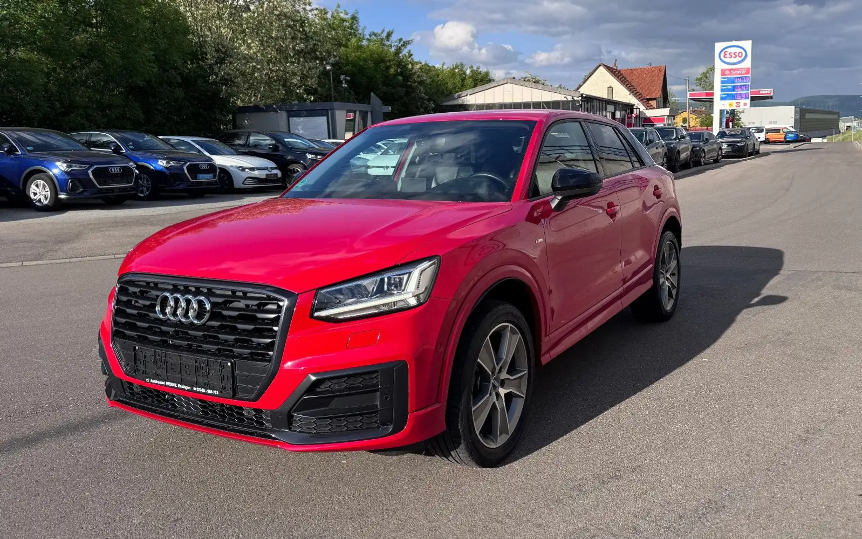Audi Q2 35 TFSI S-Line LED PDC Leder Navi DAB Rot - 1