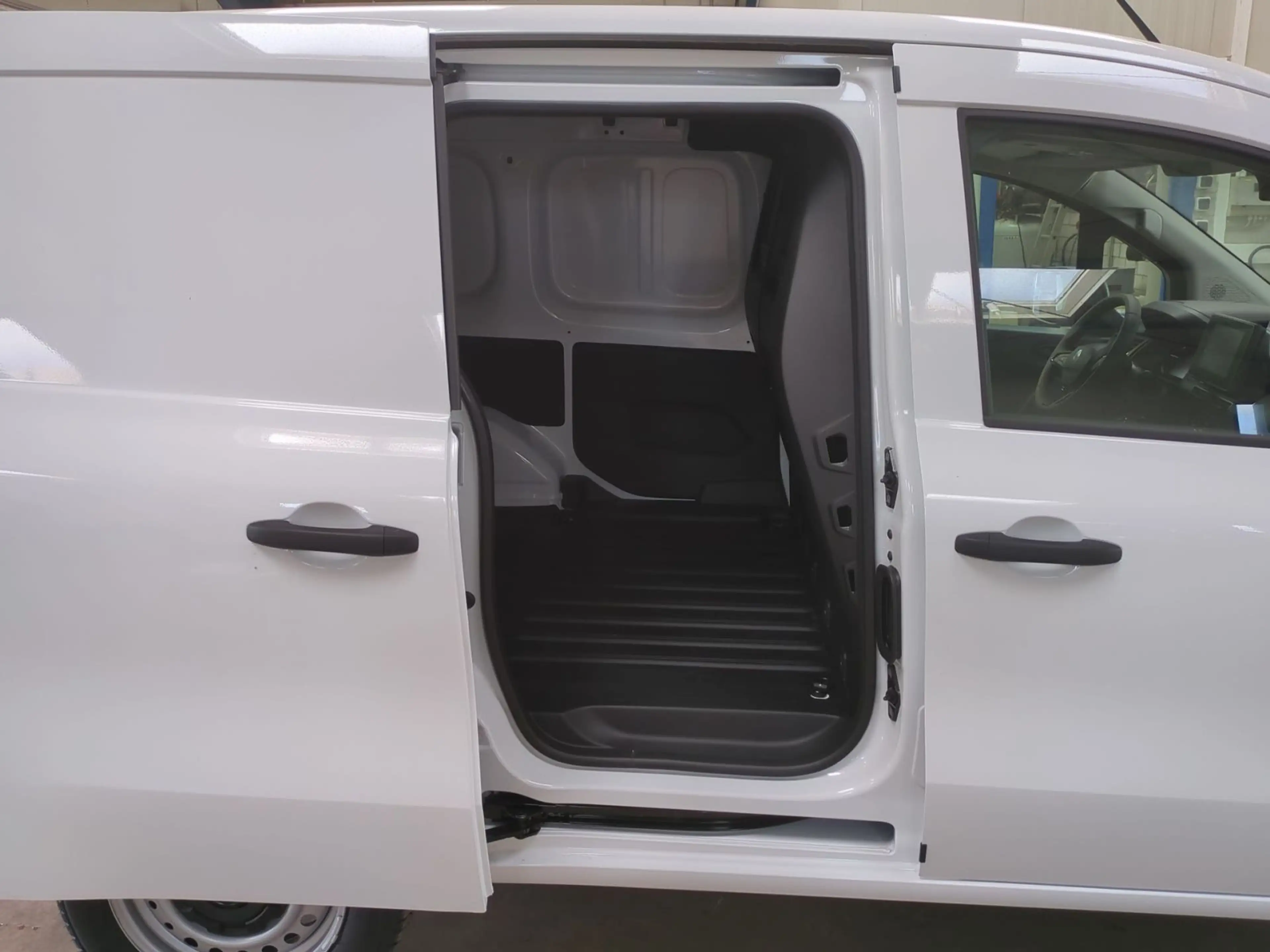 Renault Kangoo III 1.3 TCe100 Edition ONE — photo 13