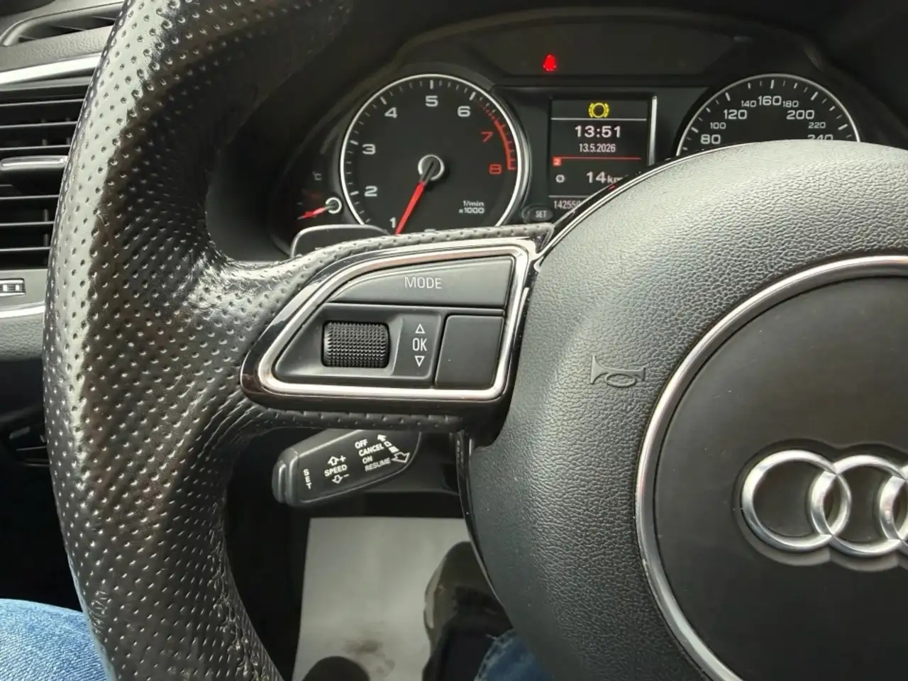 Audi Q5 снимка Audi Q5