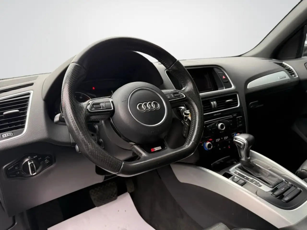 Audi Q5 снимка Audi Q5