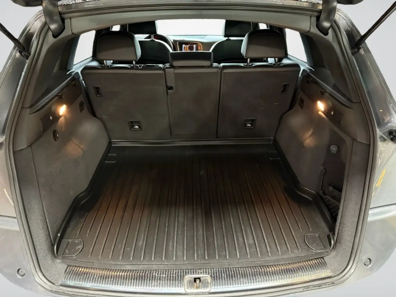 Audi Q5 снимка Audi Q5