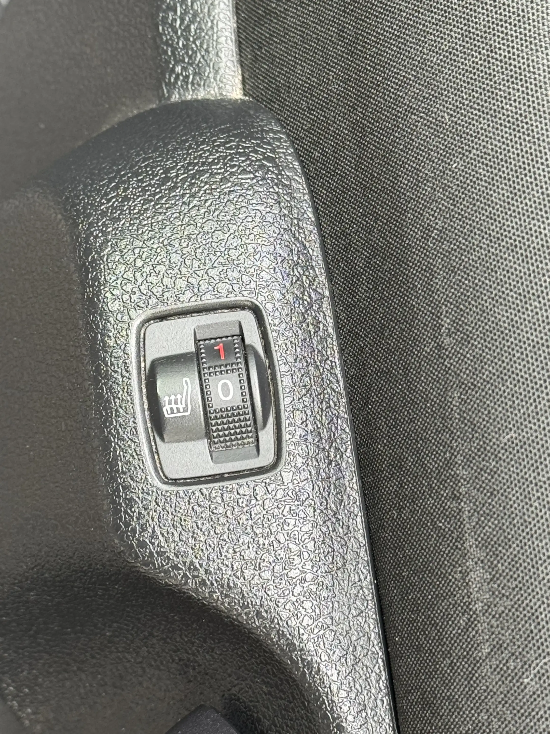 Peugeot Traveller Business Vip // 8 PLACES // GPS // CARPLAY — photo 10