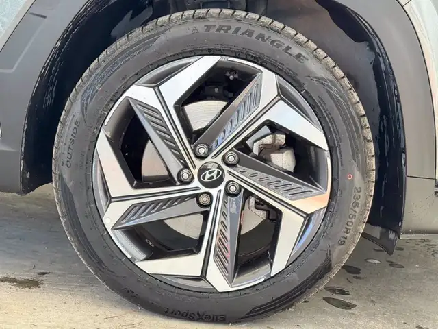 Hyundai Tucson view 15