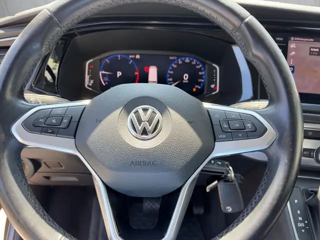 Volkswagen T6 California view 9