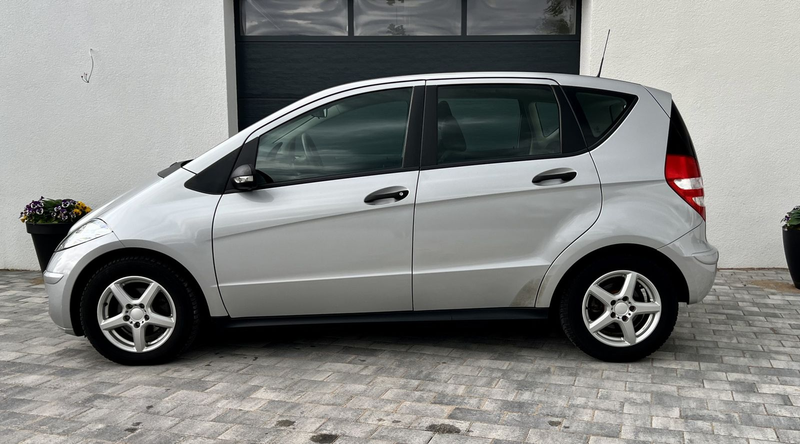 Mercedes-Benz A 150 AUTOMATIK TÜV NEU TEMPOMAT 8-FACH BEREIFT — photo 6