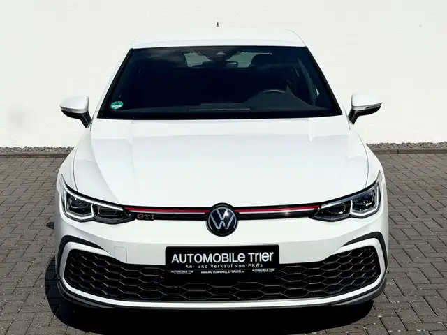 Volkswagen Golf view 2