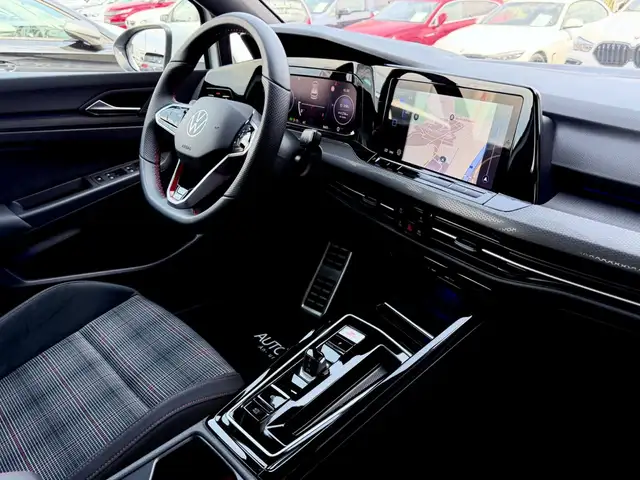 Volkswagen Golf view 12