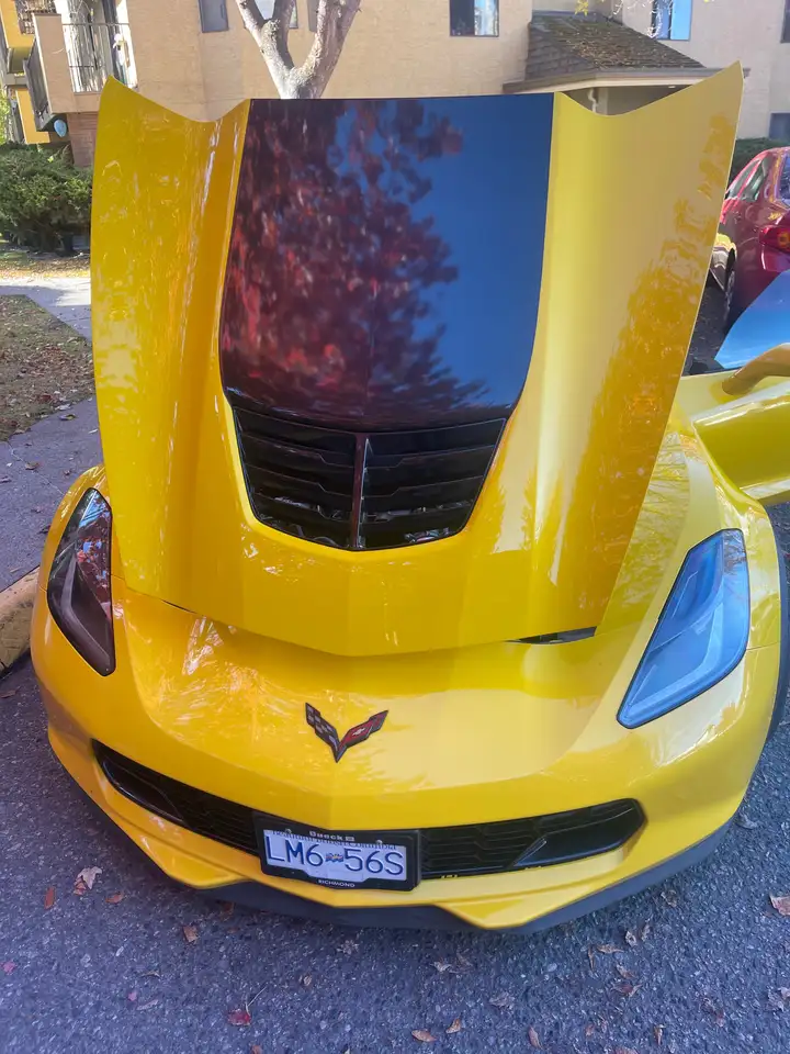Chevrolet Corvette снимка Chevrolet Corvette