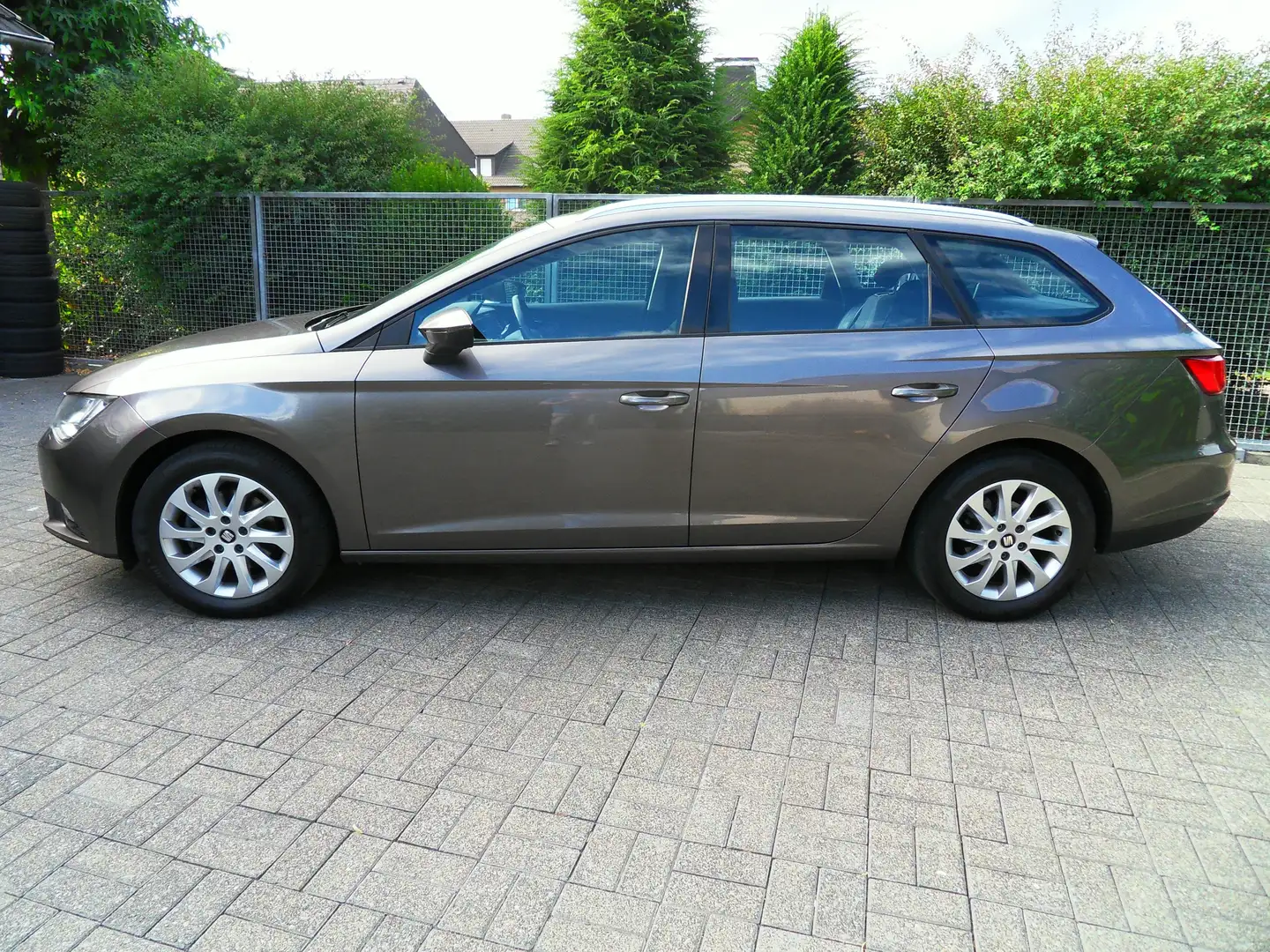 SEAT Leon Style Klima-Sitzheizung-GRA-Alu-Sh- 116.000 KM Grau - 1