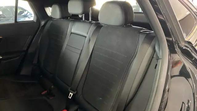 Mercedes-Benz GLC view 11