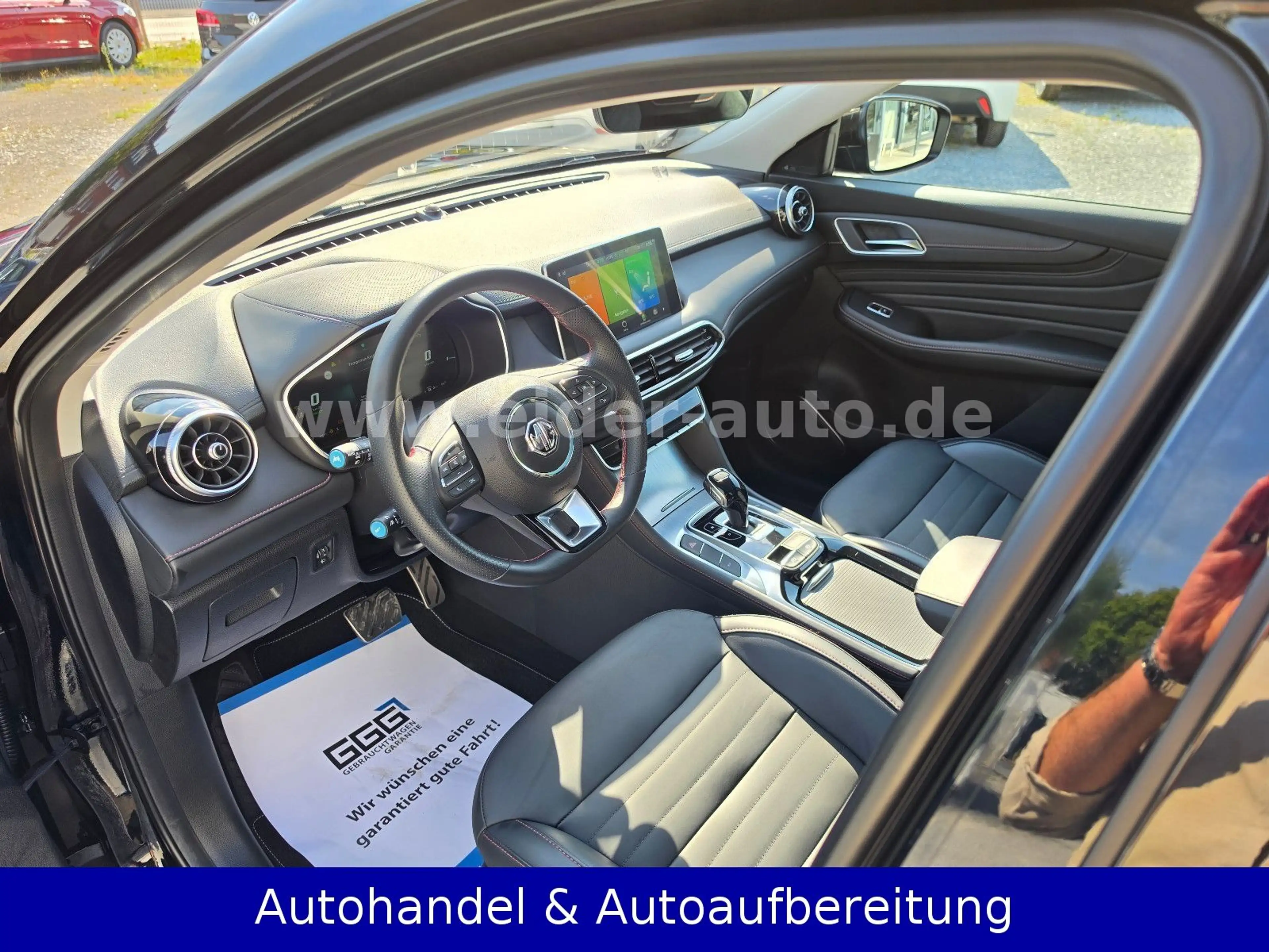 MG EHS Luxury PHEV *1.HAND*RENTNER*MWST AUSWEISBAR* — photo 13
