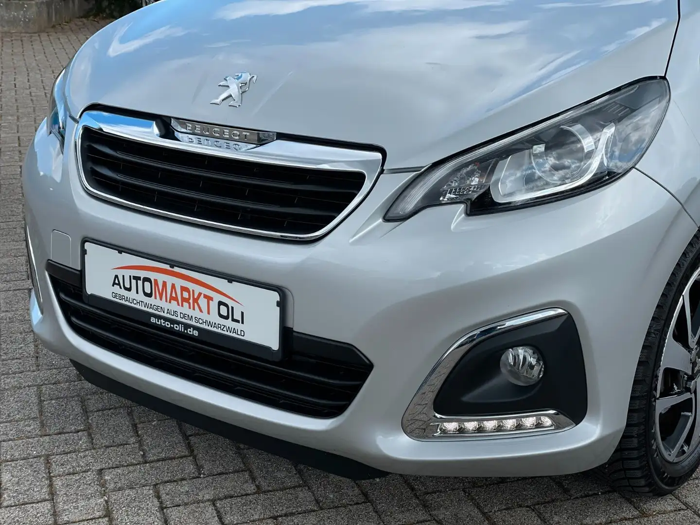 Peugeot 108 Allure Style*Klima*SZH*Kamera*1.HA*GARANTIE Argento - 2