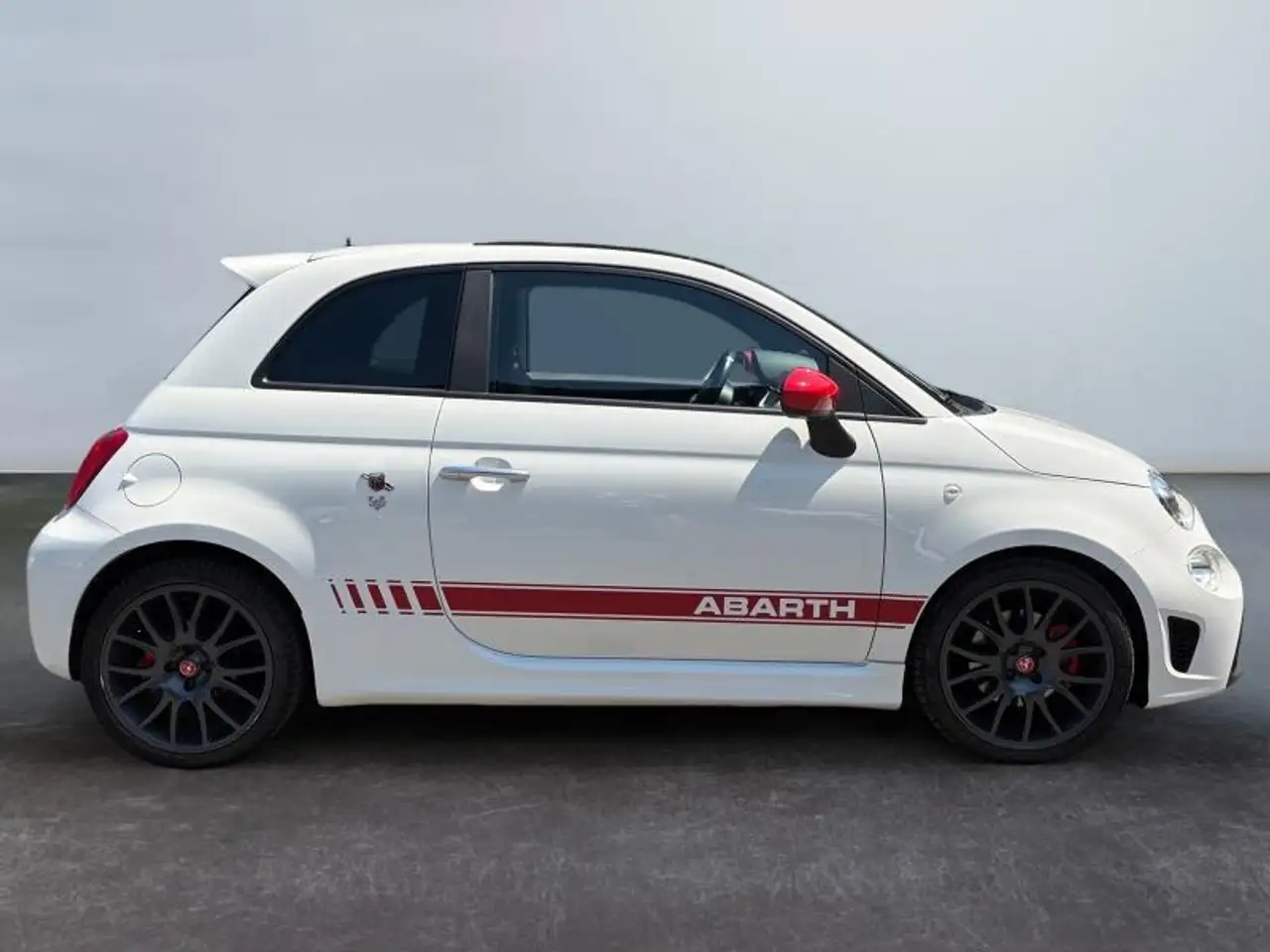 Abarth 595 2021 — фото 12