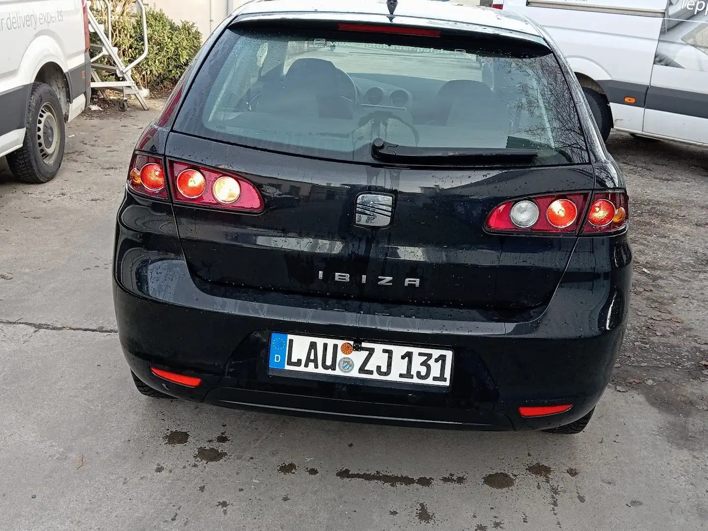 SEAT Ibiza 1.4 16V Automatik Comfort Edition Schwarz - 1