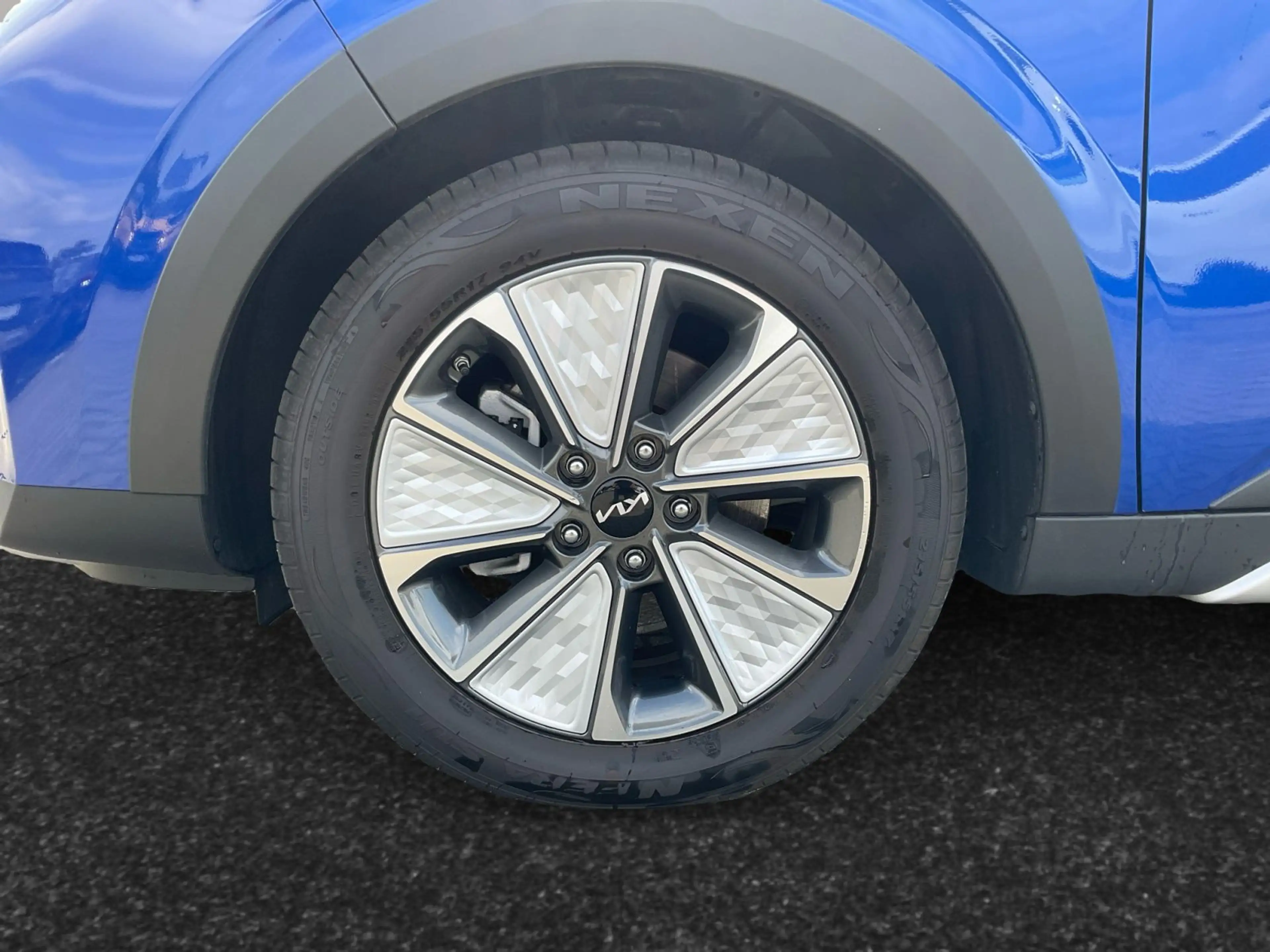 Kia Soul E-Soul Inspiration — photo 15