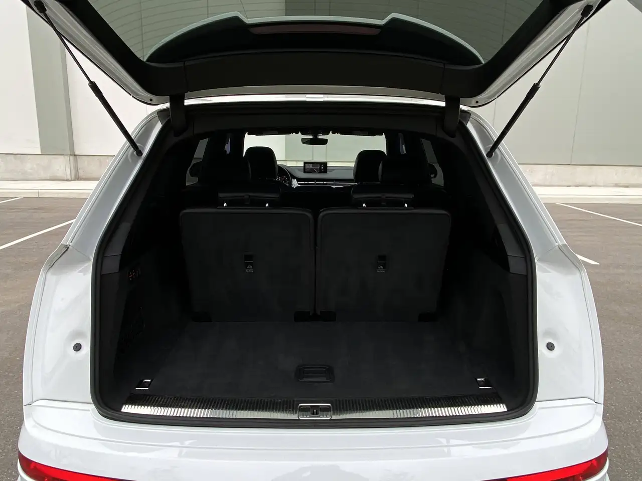 Audi Q7 снимка Audi Q7