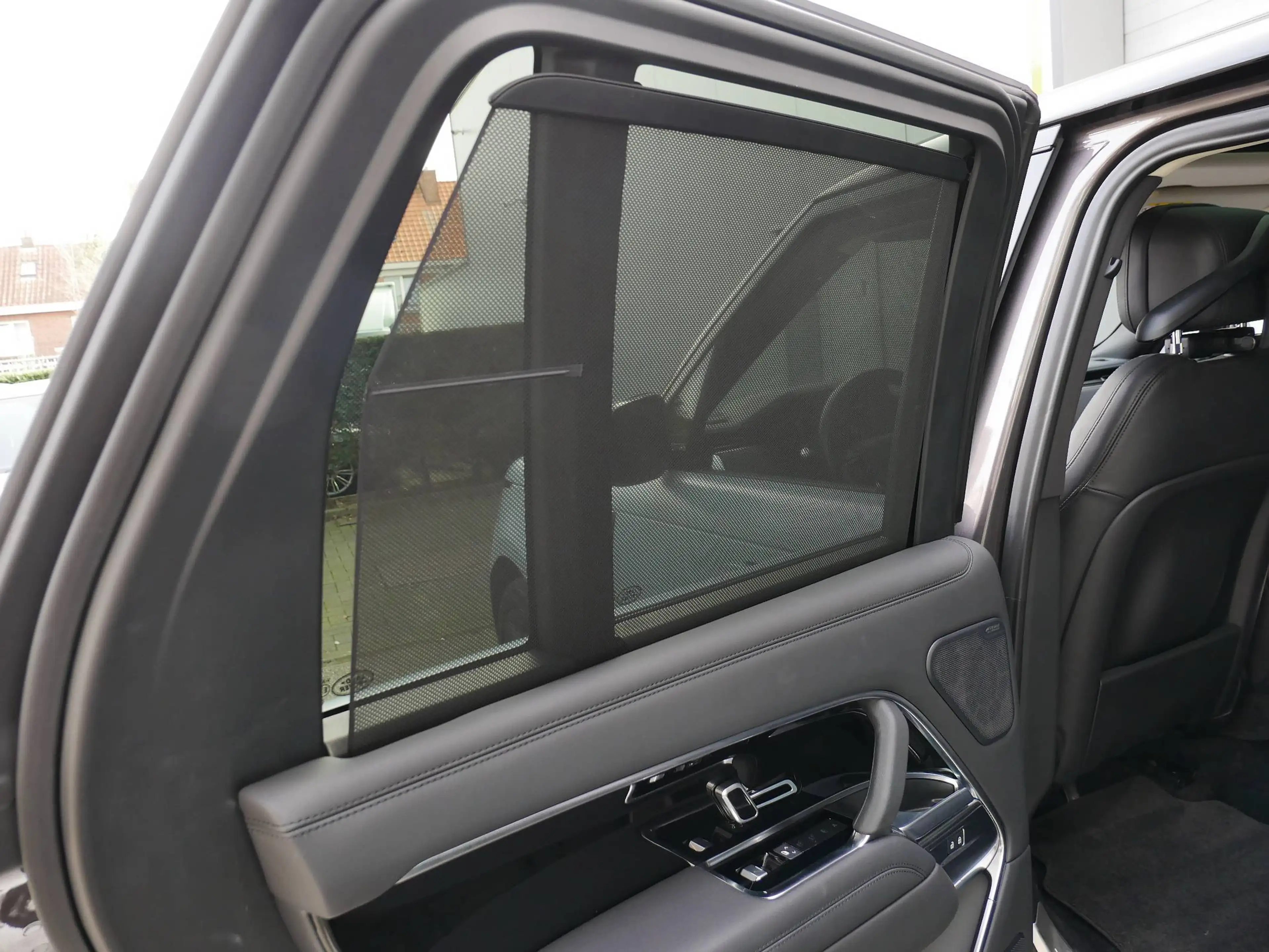 Land Rover Range Rover D350 HSE Pano/ACC/23"/SV leather/4WS — photo 12