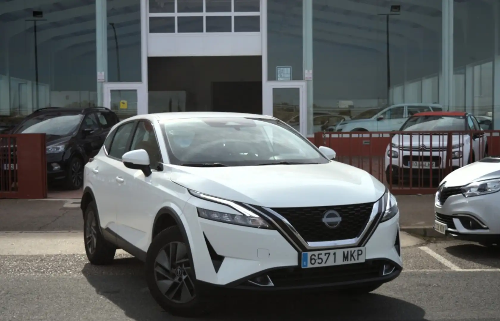 Nissan Qashqai 1.3 DIG-T mHEV 12V Acenta 4x2 103kW Wit - 2