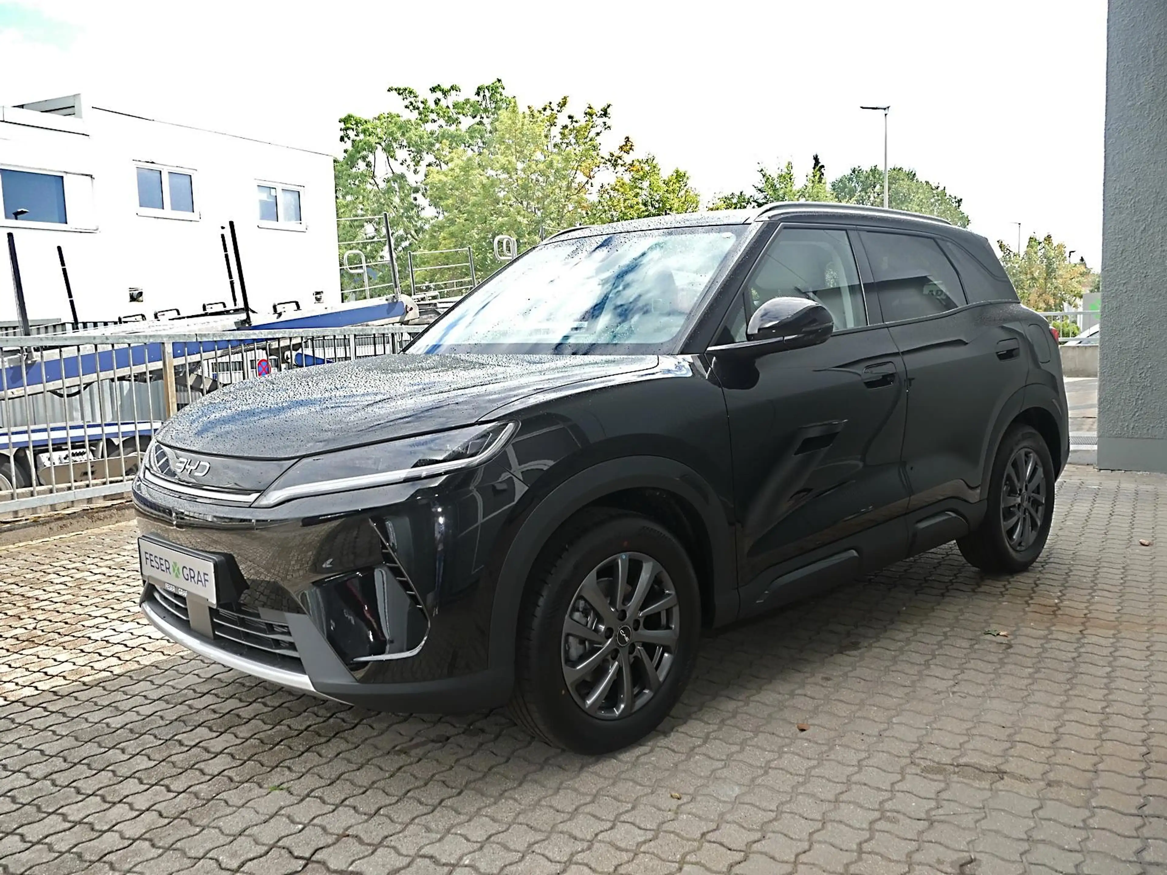 BYD Atto 2 DM-i Boost 156kW 360° Navi Pano 17"Alu — photo 12