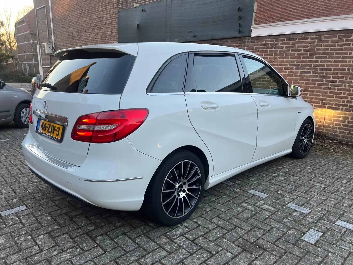 Mercedes-Benz B 200 Ambition Wit - 2