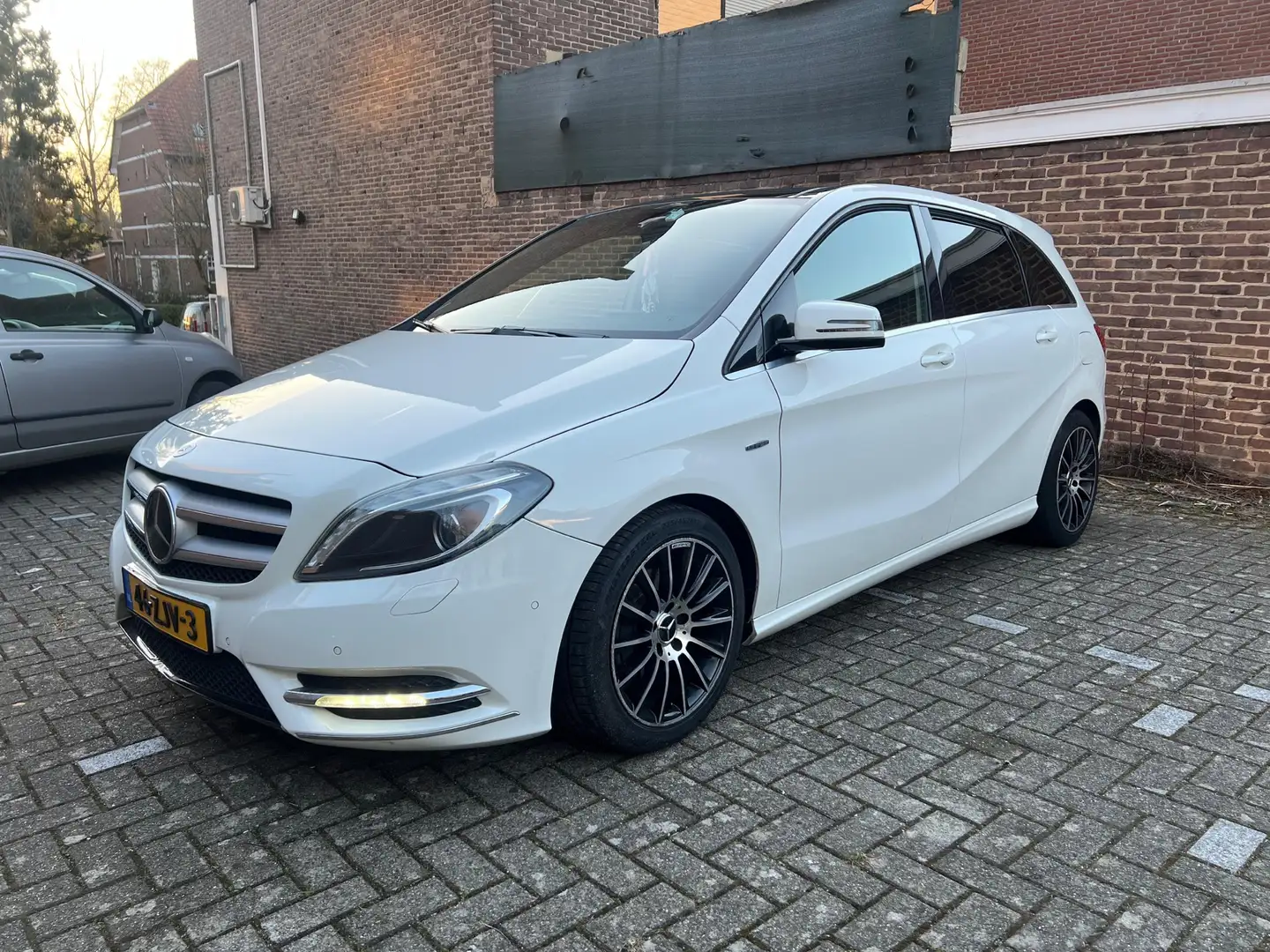 Mercedes-Benz B 200 Ambition Wit - 1