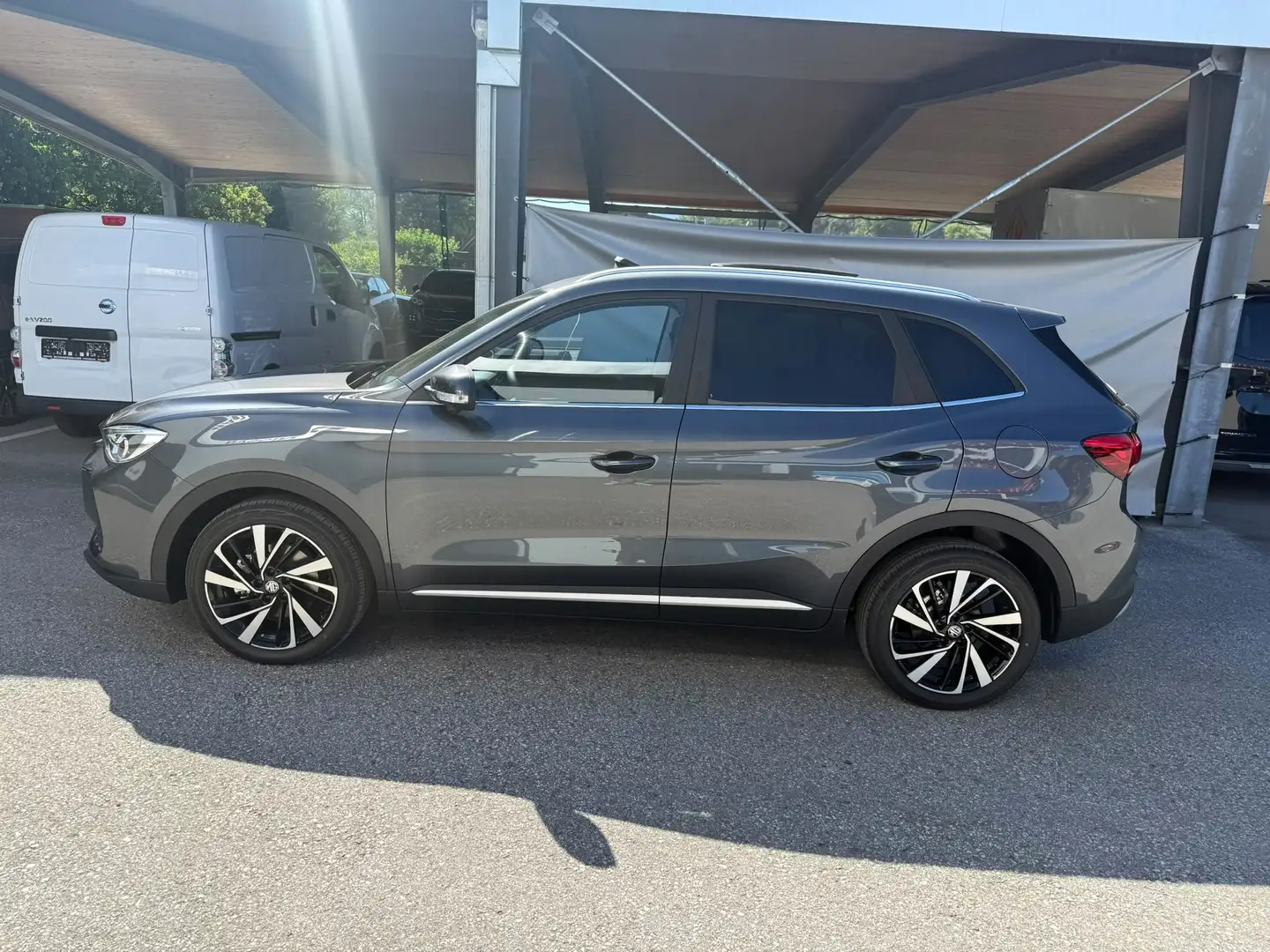 MG ZS Hybrid+ Luxury Grau - 2