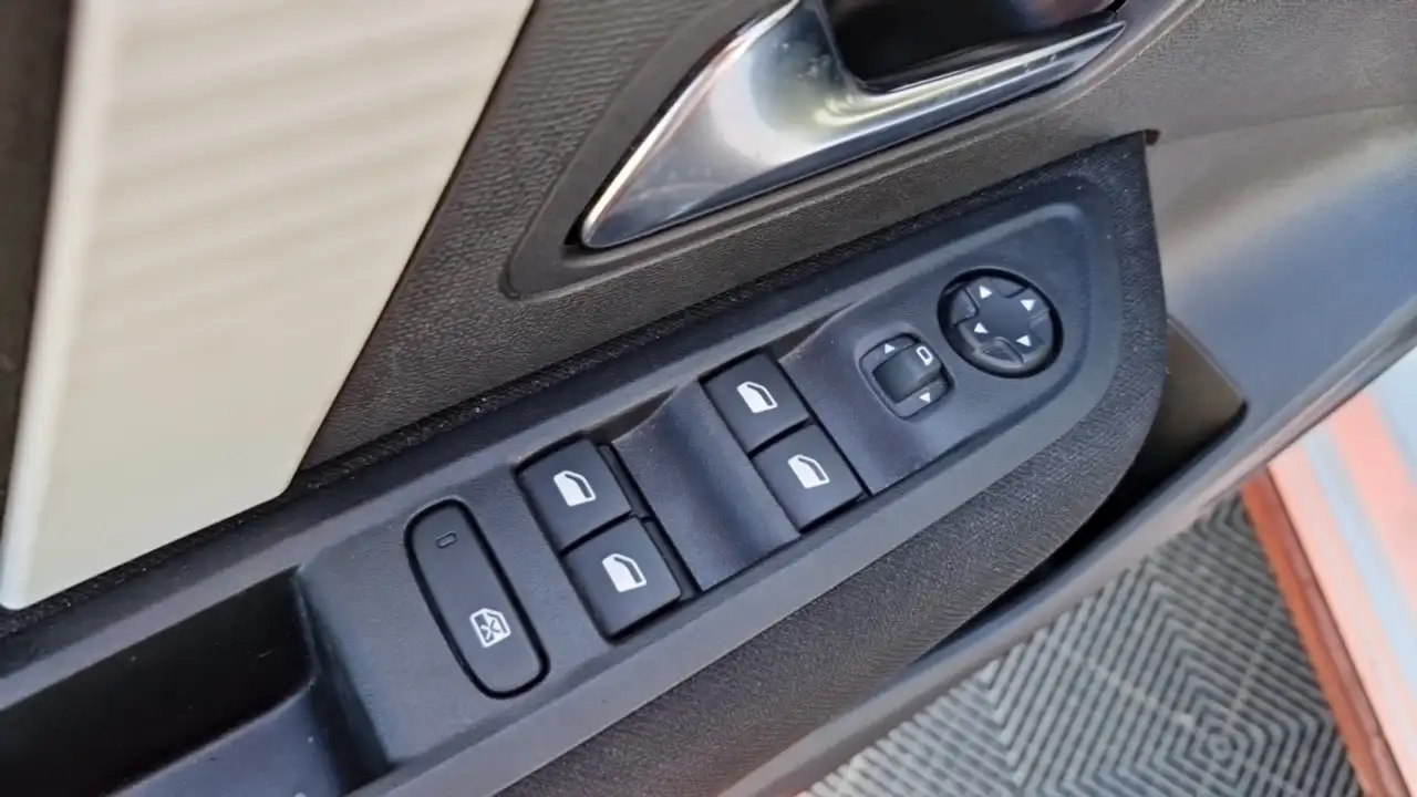 Citroen C4 Berline — photo 27