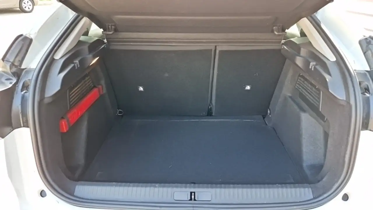 Citroen C4 Berline — photo 11