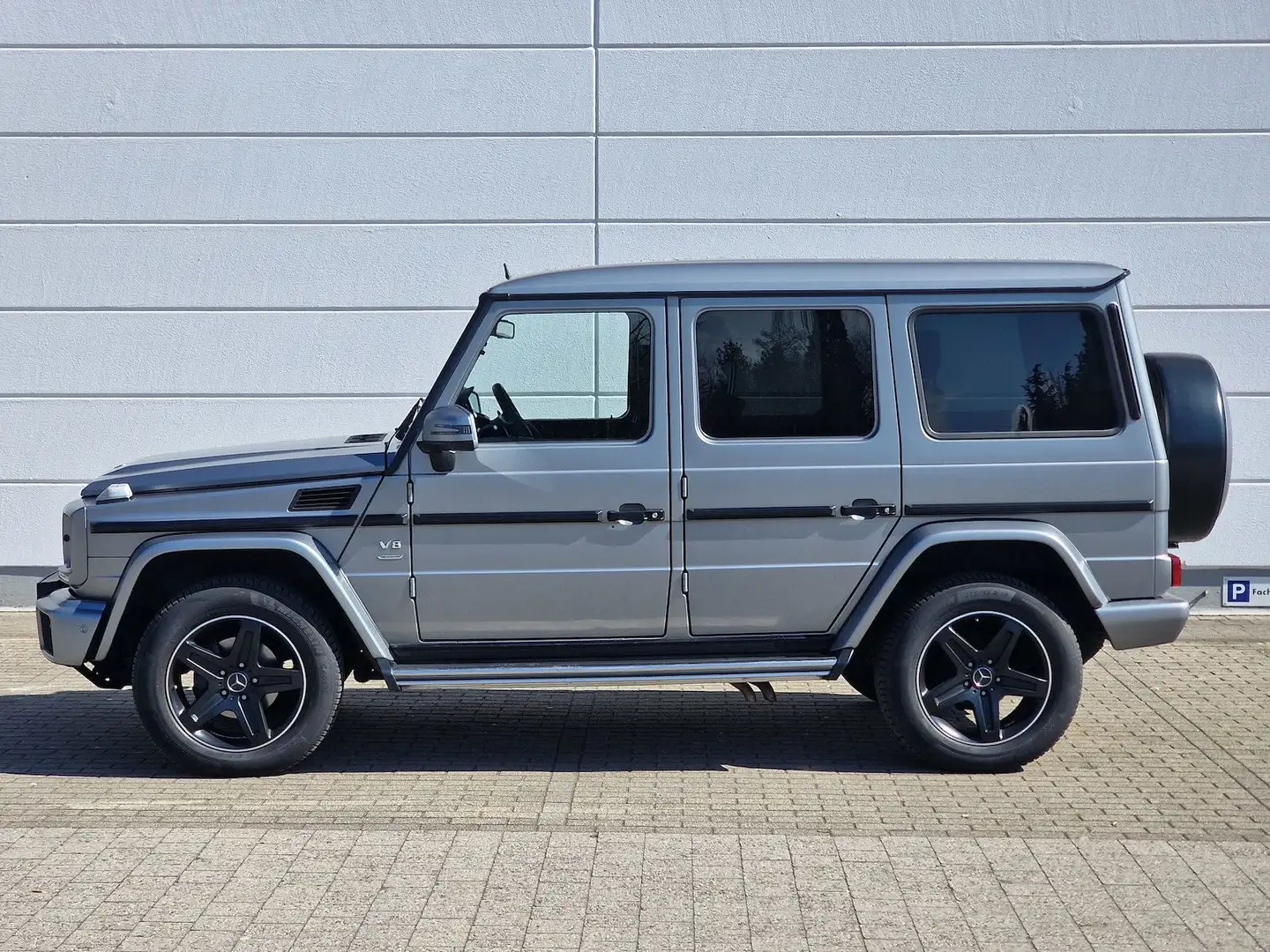 Mercedes-Benz G 500 Limited Edition AHK Gris - 2