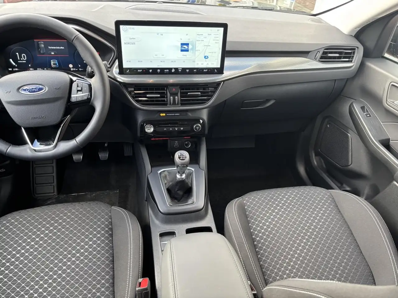 Ford Kuga Titanium Navi, Klimaautom. LED, 5 Jahre Garantie 9