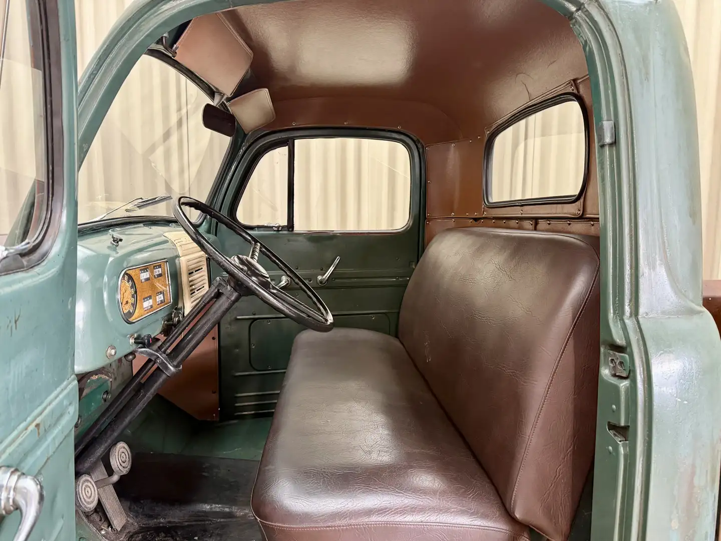 Ford F 1 USA Pick Up / Super Patina / Roestvrij / Flathead Groen - 2