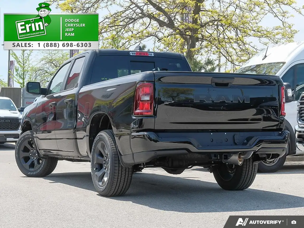RAM 1500 снимка RAM 1500