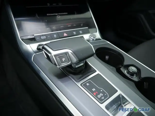 Audi A6 view 10